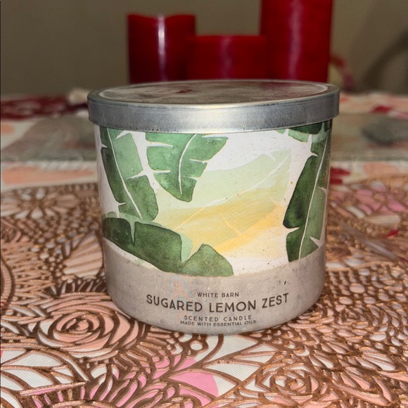 White Barn Sugared Lemon Zest 3 Wick Candle - Picture 2 of 5